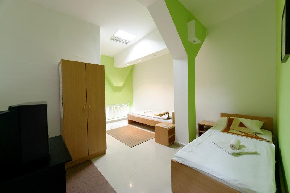 Hostel Paparazzo & Apartmens Kikinda ภายนอก รูปภาพ