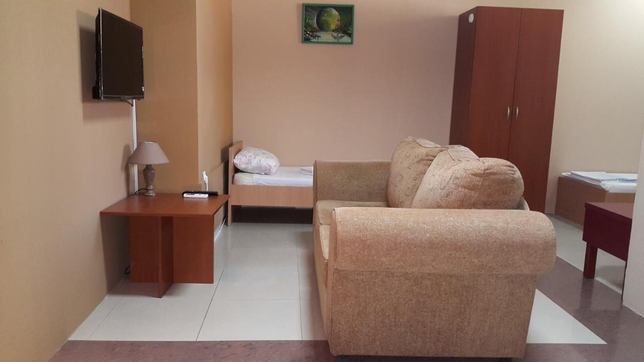 Hostel Paparazzo & Apartmens Kikinda ภายนอก รูปภาพ